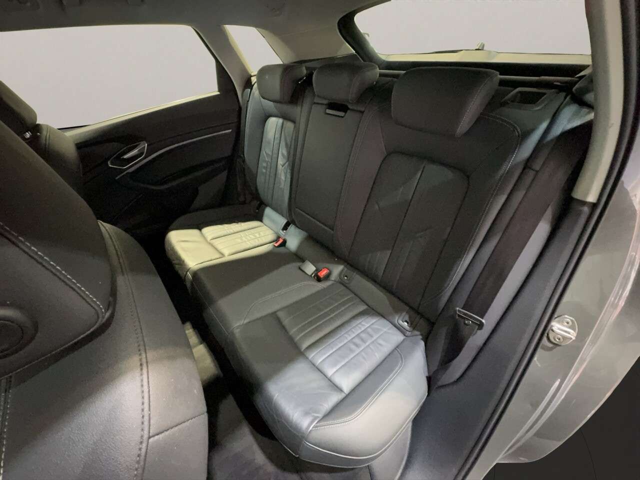 2023 AUDI Q8 E-TRON 2023 AUDI Q8 E-TRON