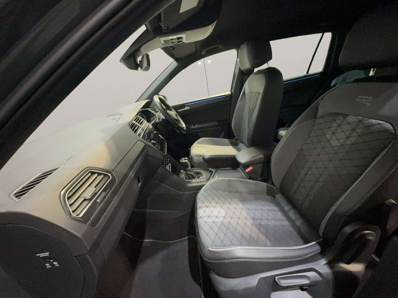 2024 VOLKSWAGEN TIGUAN 2024 VOLKSWAGEN TIGUAN