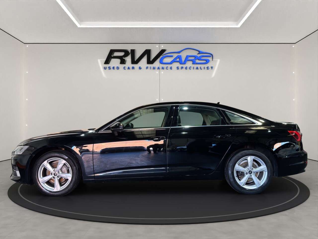 A 2022 AUDI A6 SALOON 2.0 TFSI 40 Sport Saloon 4dr Petrol S Tronic Euro 6 (s/s) (204 ps) A 2022 AUDI A6 SALOON 2.0 TFSI 40 Sport Saloon 4dr Petrol S Tronic Euro 6 (s/s) (204 ps)