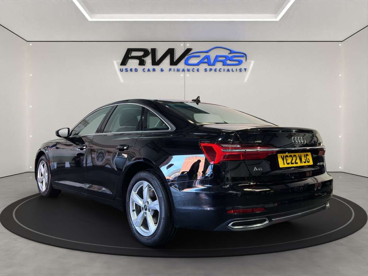 A 2022 AUDI A6 SALOON 2.0 TFSI 40 Sport Saloon 4dr Petrol S Tronic Euro 6 (s/s) (204 ps) A 2022 AUDI A6 SALOON 2.0 TFSI 40 Sport Saloon 4dr Petrol S Tronic Euro 6 (s/s) (204 ps)
