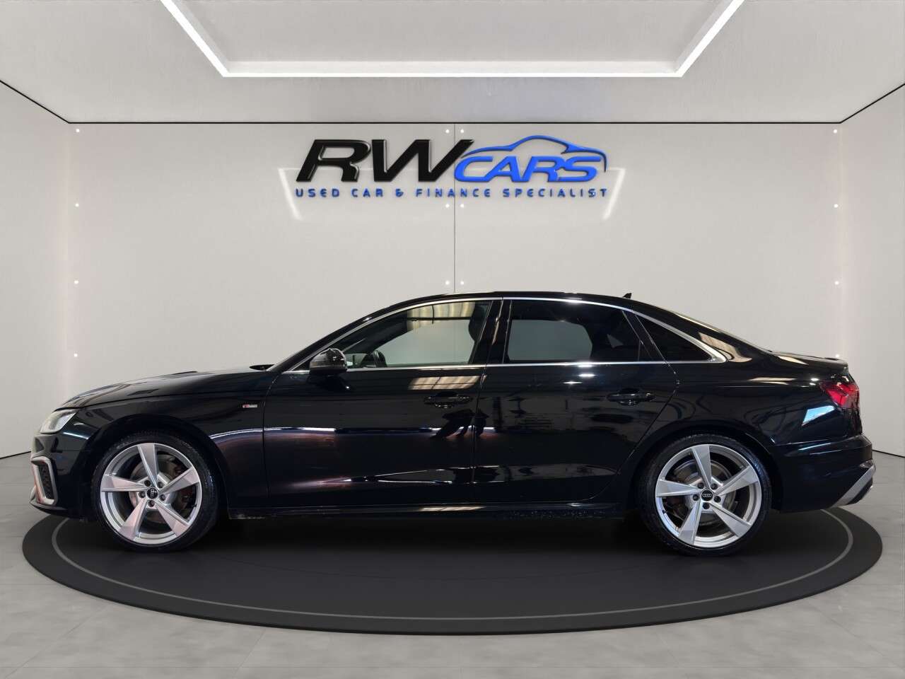 A 2022 AUDI A4 2.0 TFSI 35 S line Saloon 4dr Petrol S Tronic Euro 6 (s/s) (150 ps) A 2022 AUDI A4 2.0 TFSI 35 S line Saloon 4dr Petrol S Tronic Euro 6 (s/s) (150 ps)