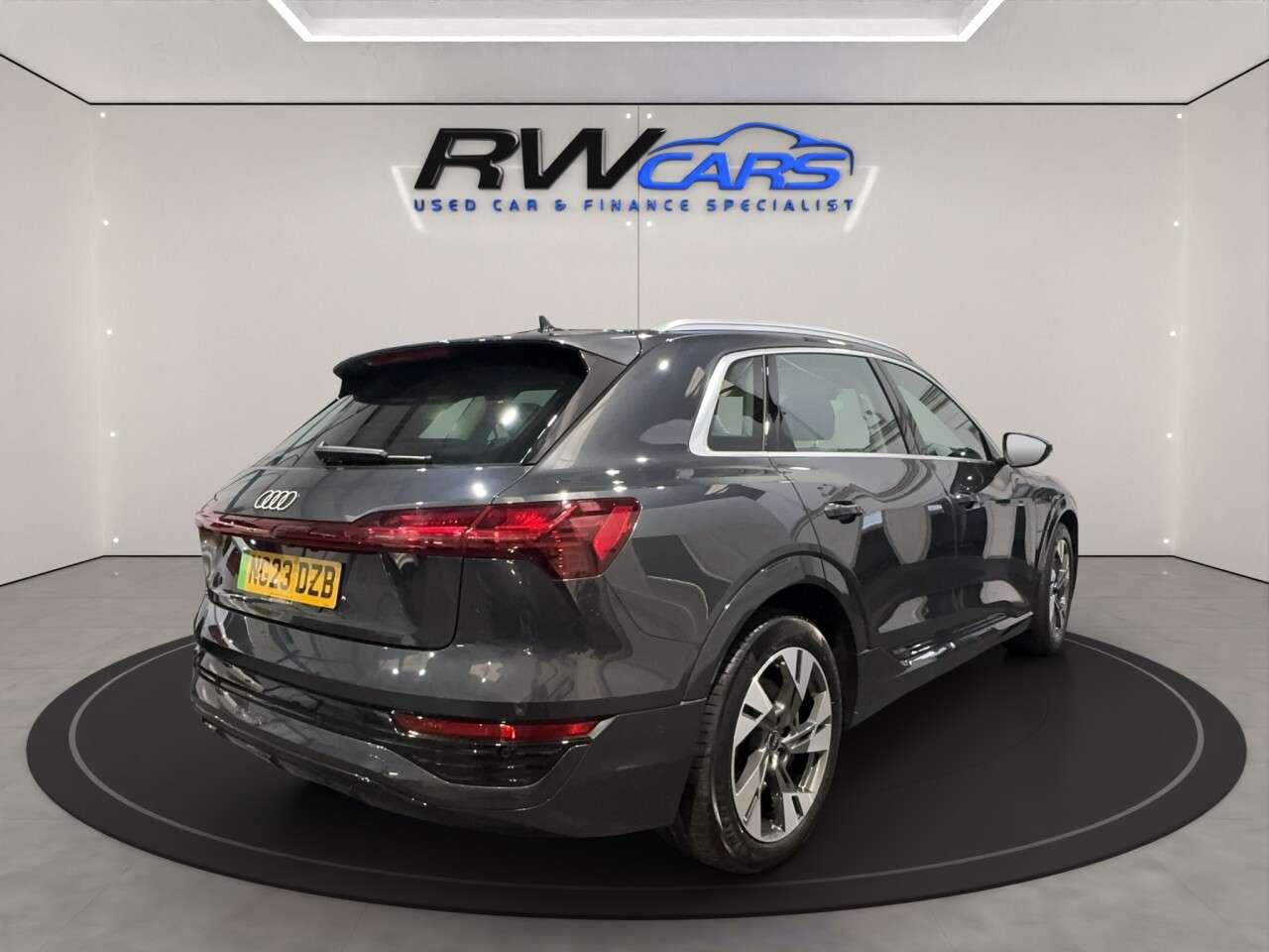 2023 AUDI Q8 E-TRON 2023 AUDI Q8 E-TRON