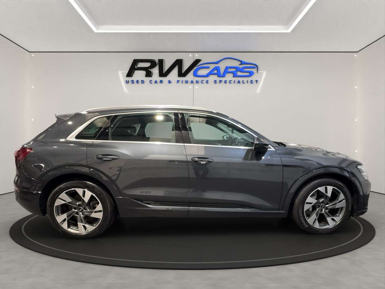 2023 AUDI Q8 E-TRON 2023 AUDI Q8 E-TRON