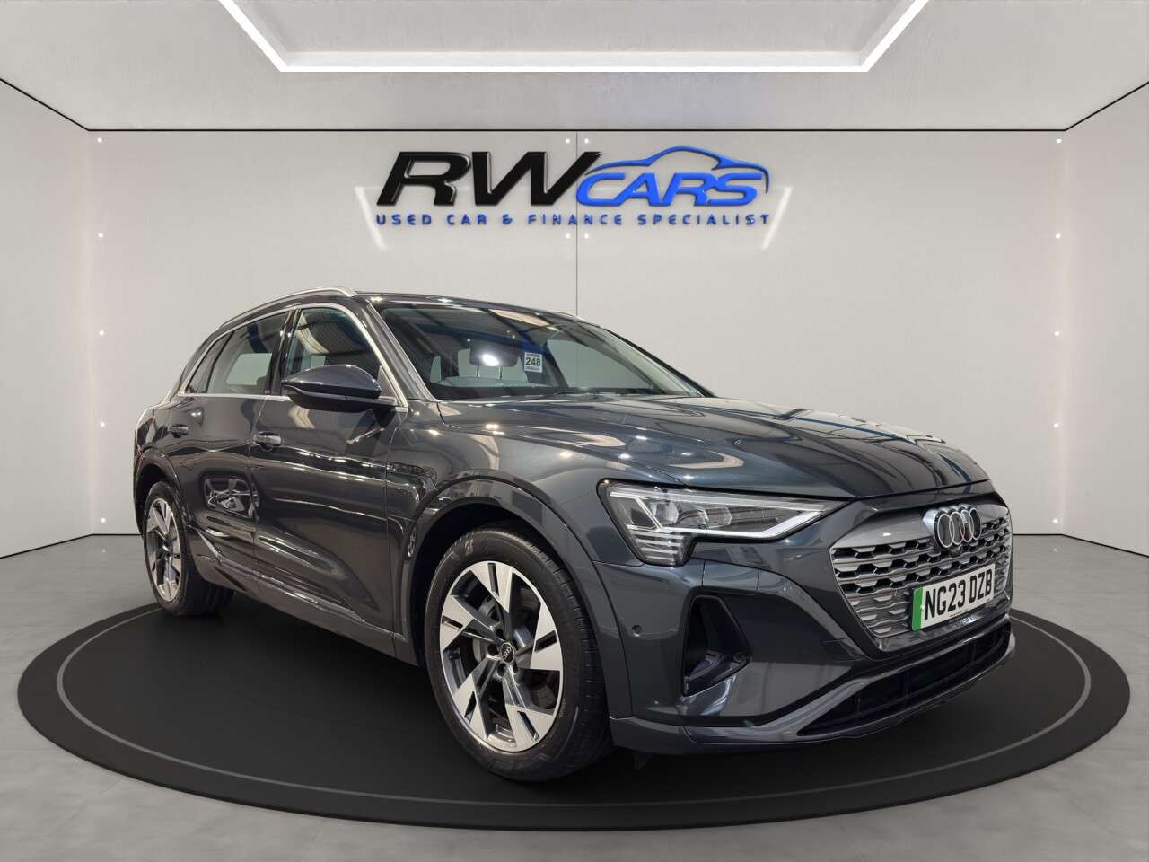 2023 AUDI Q8 E-TRON 2023 AUDI Q8 E-TRON