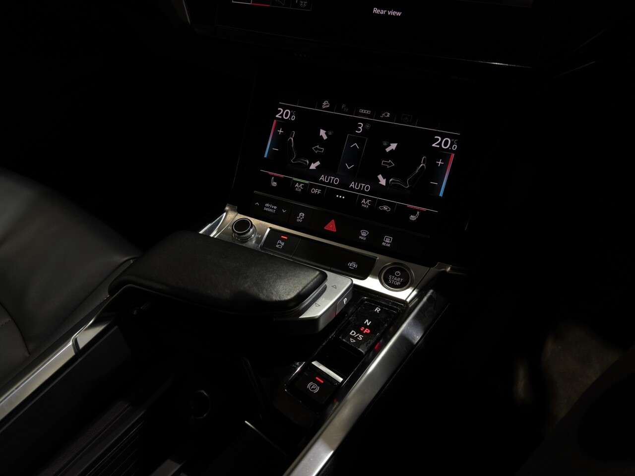 2023 AUDI Q8 E-TRON 2023 AUDI Q8 E-TRON