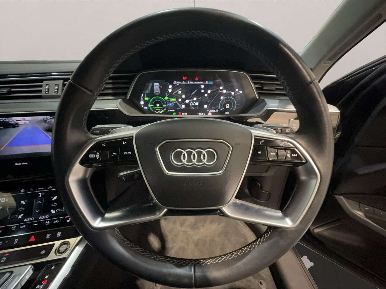 2023 AUDI Q8 E-TRON 2023 AUDI Q8 E-TRON