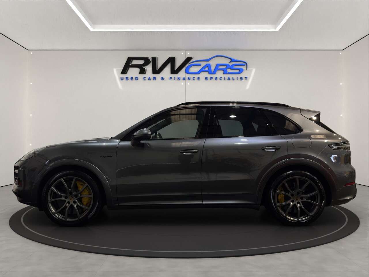 A 2020 PORSCHE CAYENNE 4.0 V8 E-Hybrid 14.1kWh Turbo S SUV 5dr Petrol Plug-in Hybrid TiptronicS 4W A 2020 PORSCHE CAYENNE 4.0 V8 E-Hybrid 14.1kWh Turbo S SUV 5dr Petrol Plug-in Hybrid TiptronicS 4W