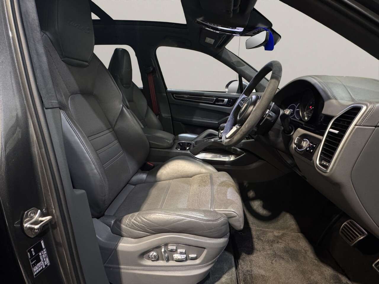 2020 PORSCHE CAYENNE 2020 PORSCHE CAYENNE