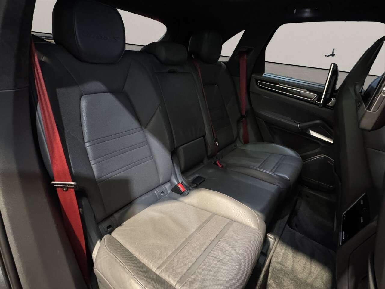 2020 PORSCHE CAYENNE 2020 PORSCHE CAYENNE
