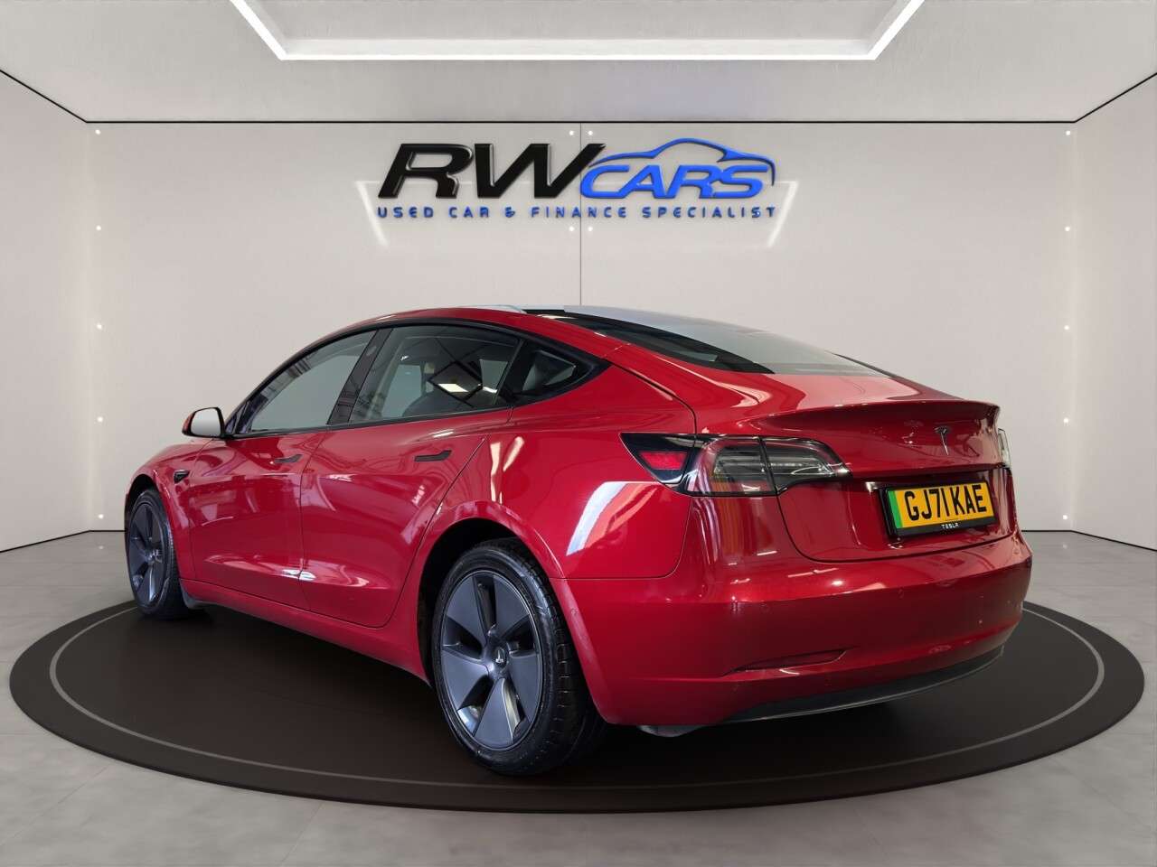 A 2021 TESLA MODEL 3 Standard Range Plus Saloon 4dr Electric Auto RWD (241 bhp) A 2021 TESLA MODEL 3 Standard Range Plus Saloon 4dr Electric Auto RWD (241 bhp)
