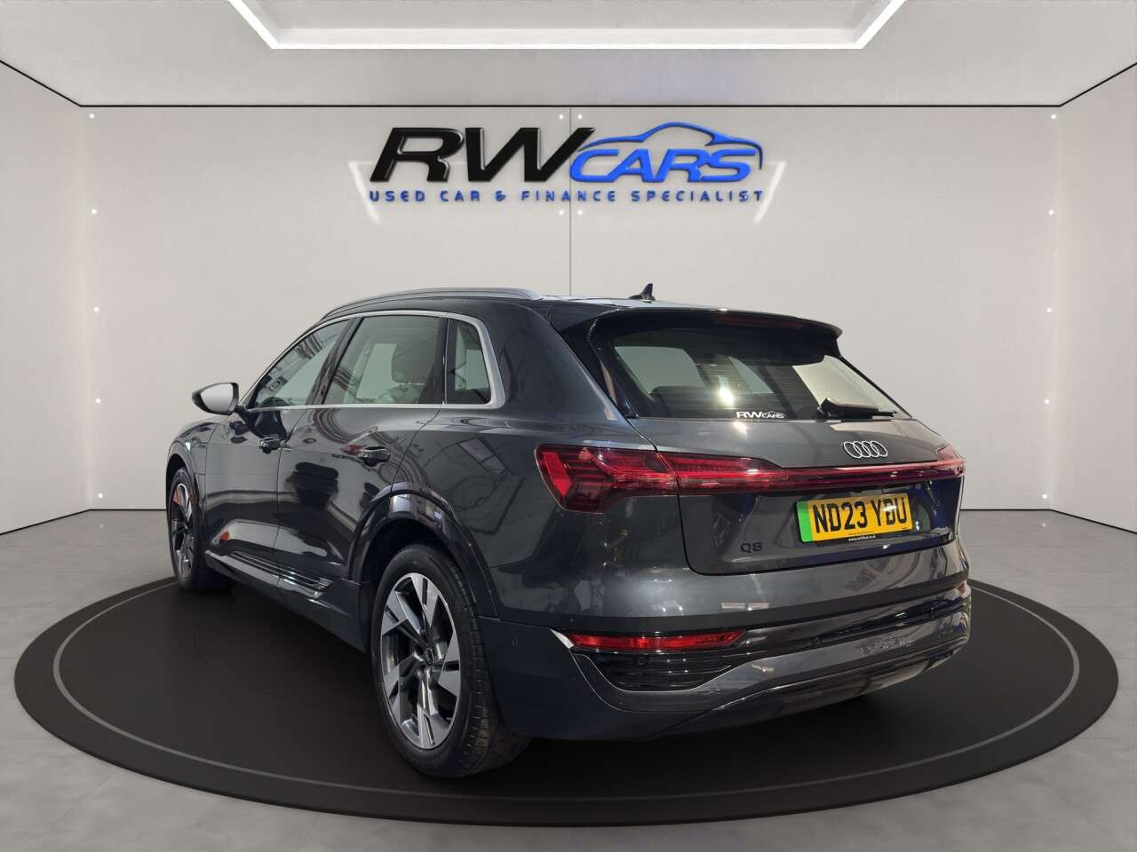 A 2023 AUDI Q8 E-TRON 50 Sport SUV 5dr Electric Auto quattro 95kWh (11kW Charger) (340 ps) A 2023 AUDI Q8 E-TRON 50 Sport SUV 5dr Electric Auto quattro 95kWh (11kW Charger) (340 ps)