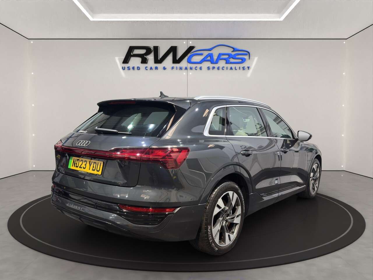 2023 AUDI Q8 E-TRON 2023 AUDI Q8 E-TRON