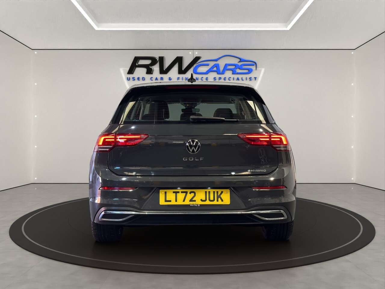 A 2022 VOLKSWAGEN GOLF 1.4 TSI 13kWh Style Hatchback 5dr Petrol Plug-in Hybrid DSG Euro 6 (s/s) (2 A 2022 VOLKSWAGEN GOLF 1.4 TSI 13kWh Style Hatchback 5dr Petrol Plug-in Hybrid DSG Euro 6 (s/s) (2