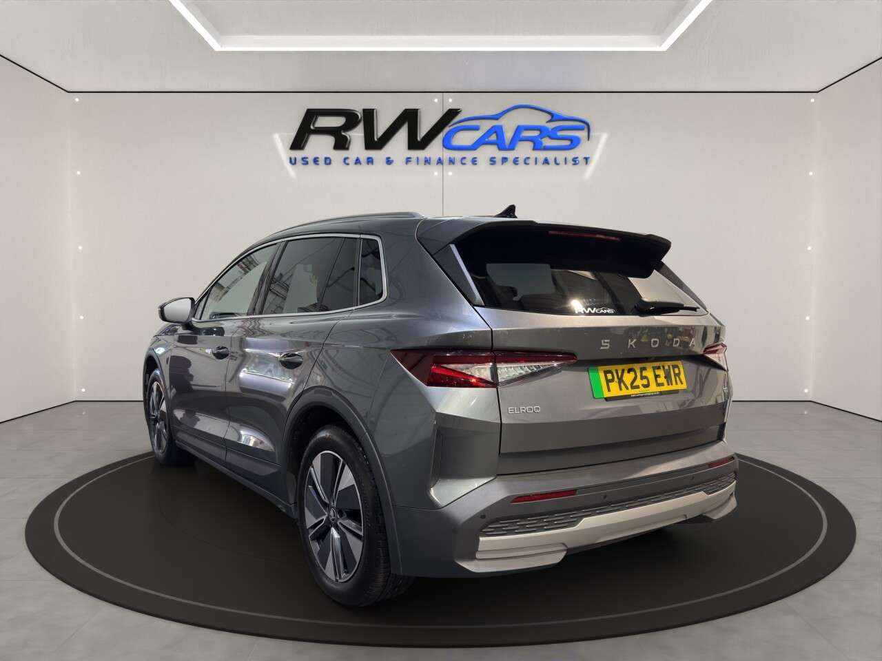 A 2025 SKODA ELROQ 63kWh 60 Edition SUV 5dr Electric Auto (204 ps) A 2025 SKODA ELROQ 63kWh 60 Edition SUV 5dr Electric Auto (204 ps)