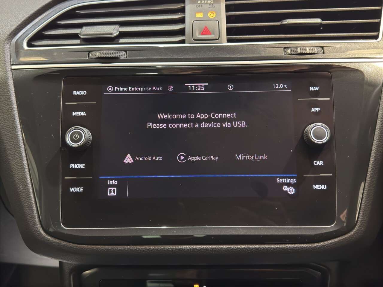 2021 VOLKSWAGEN TIGUAN 2021 VOLKSWAGEN TIGUAN