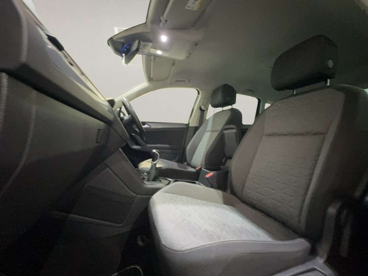 2021 VOLKSWAGEN TIGUAN 2021 VOLKSWAGEN TIGUAN