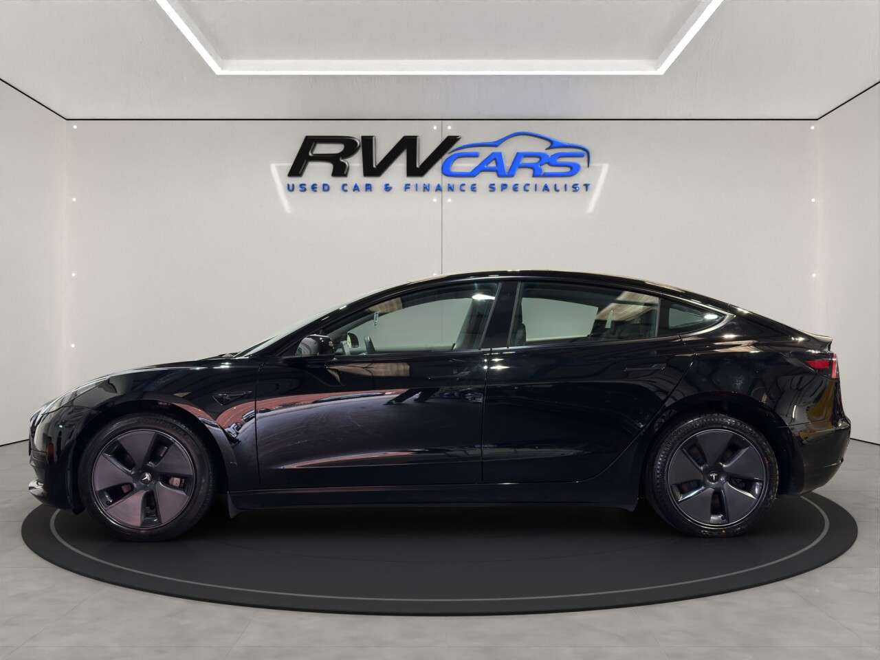 A 2023 TESLA MODEL 3 Saloon 4dr Electric Auto RWD (241 bhp) A 2023 TESLA MODEL 3 Saloon 4dr Electric Auto RWD (241 bhp)