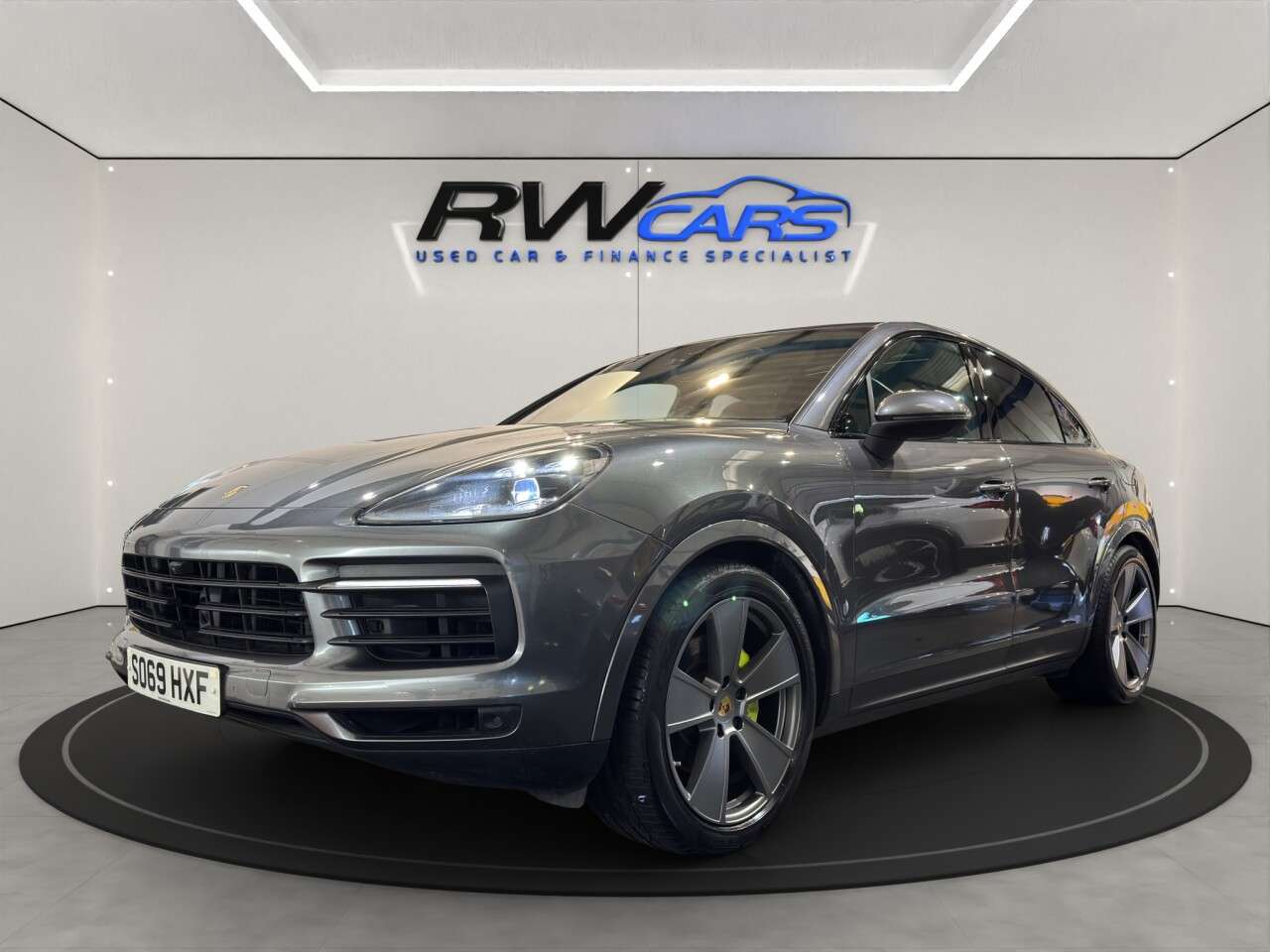 A 2019 PORSCHE CAYENNE 3.0 V6 E-Hybrid 14.1kWh Coupe 5dr Petrol Plug-in Hybrid TiptronicS 4WD Euro A 2019 PORSCHE CAYENNE 3.0 V6 E-Hybrid 14.1kWh Coupe 5dr Petrol Plug-in Hybrid TiptronicS 4WD Euro