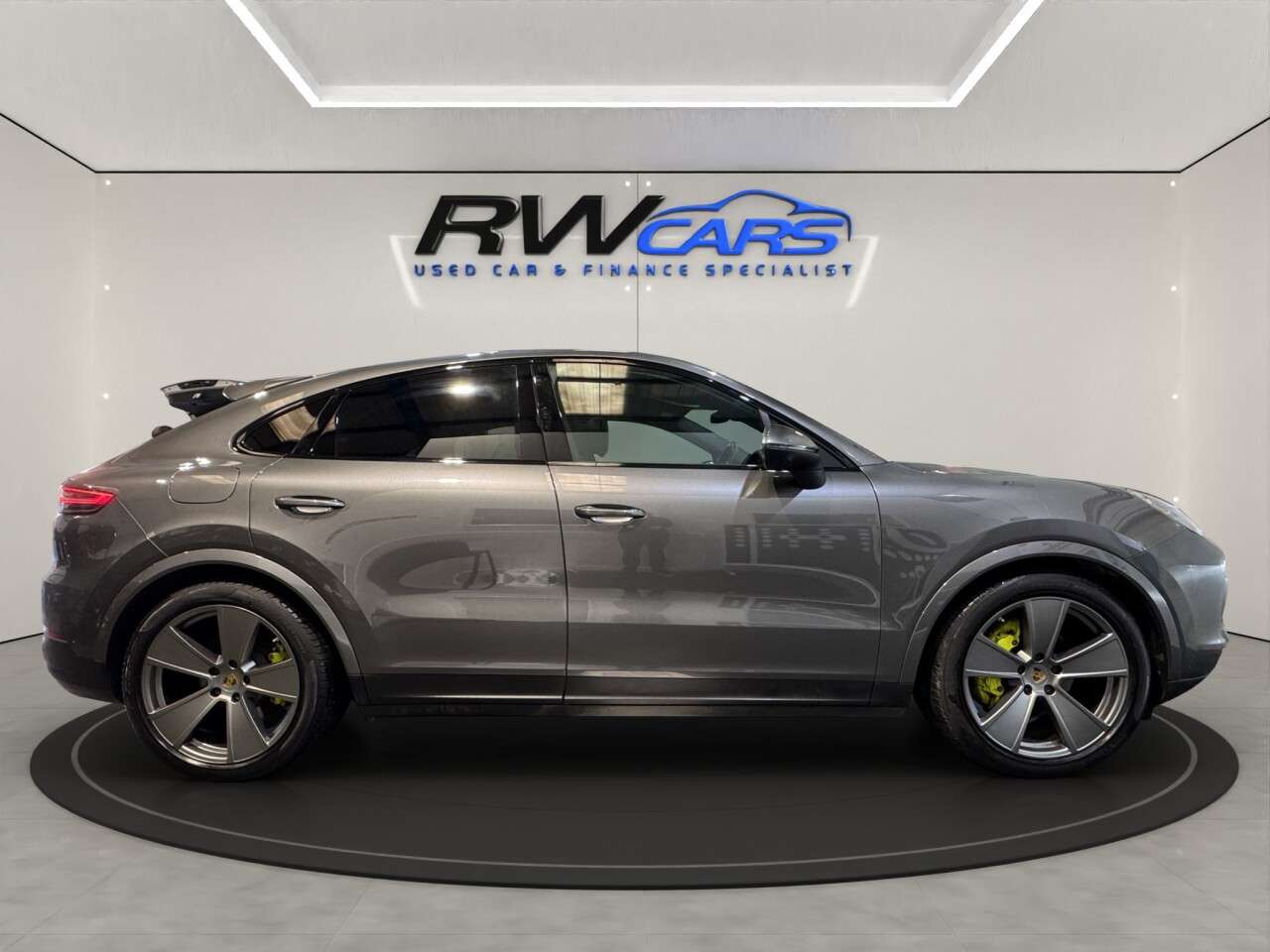 2019 PORSCHE CAYENNE 2019 PORSCHE CAYENNE