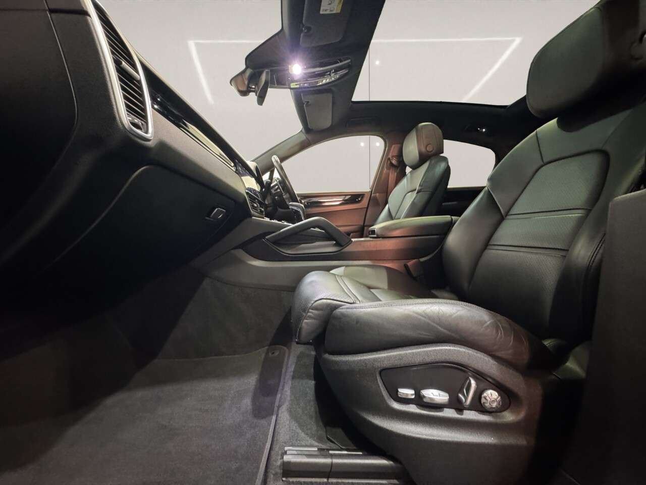 2019 PORSCHE CAYENNE 2019 PORSCHE CAYENNE