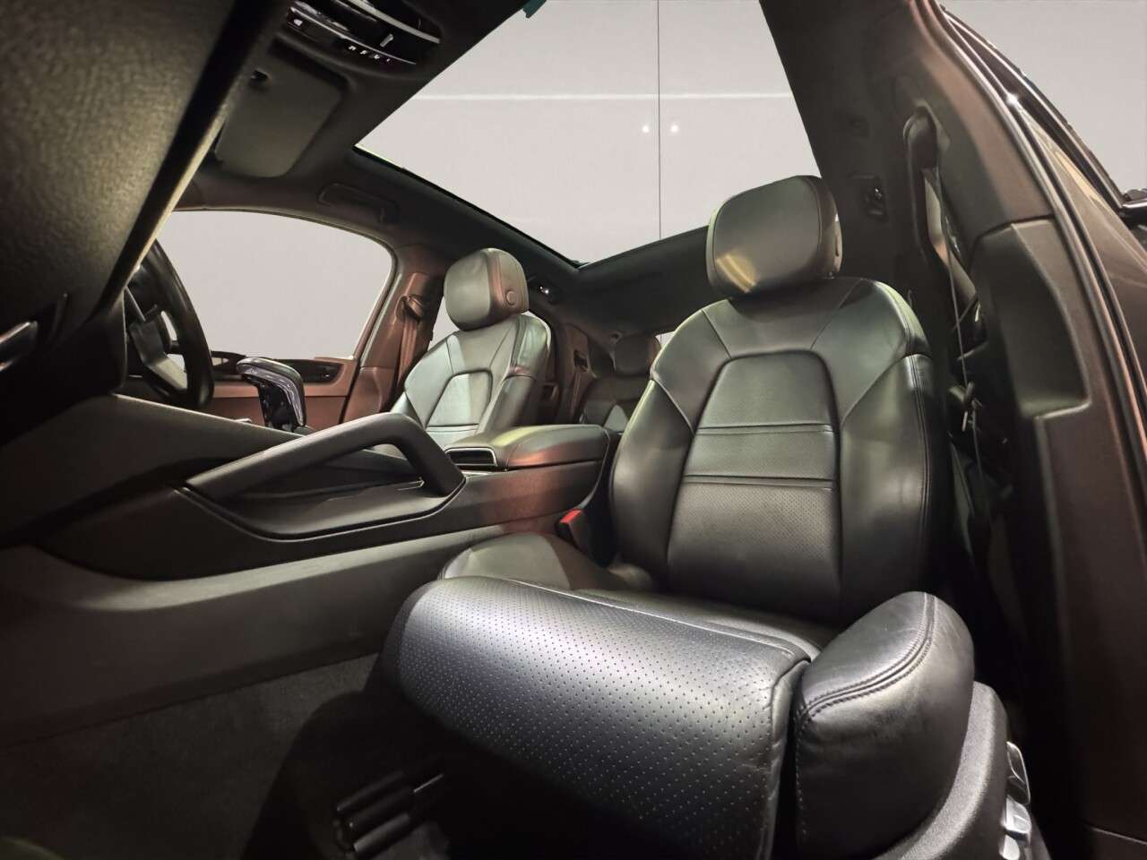 2019 PORSCHE CAYENNE 2019 PORSCHE CAYENNE