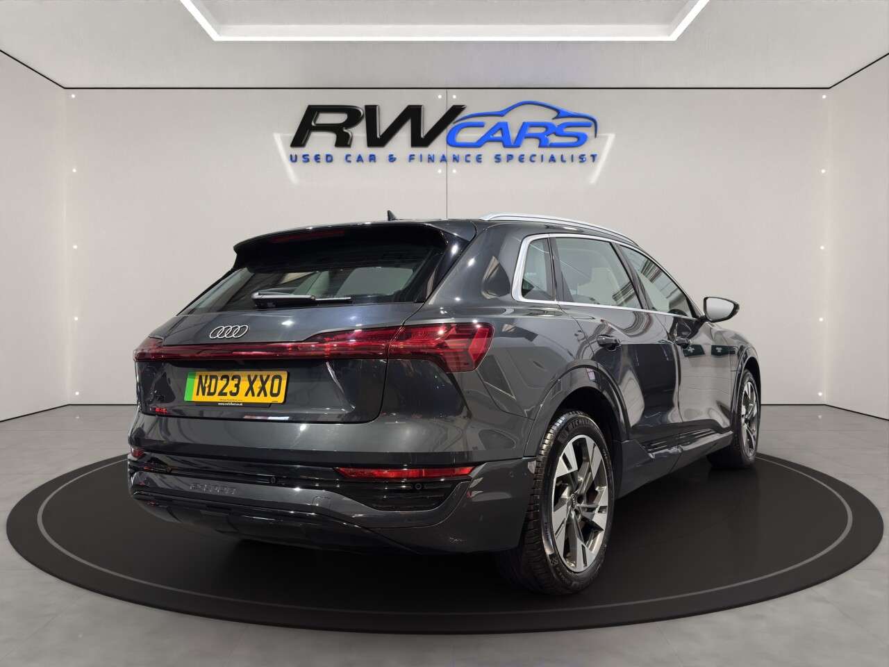 2023 AUDI Q8 E-TRON 2023 AUDI Q8 E-TRON