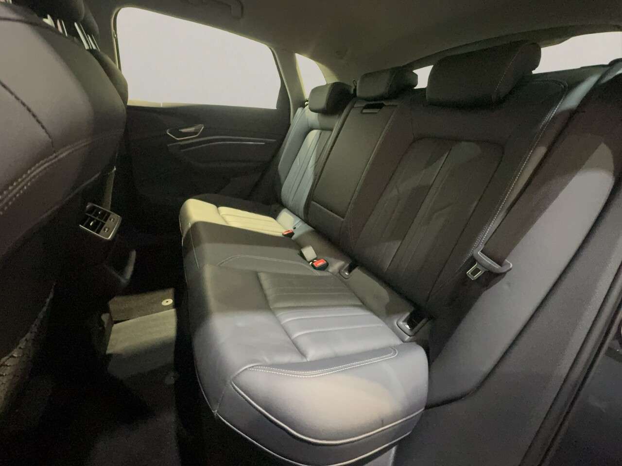 2023 AUDI Q8 E-TRON 2023 AUDI Q8 E-TRON