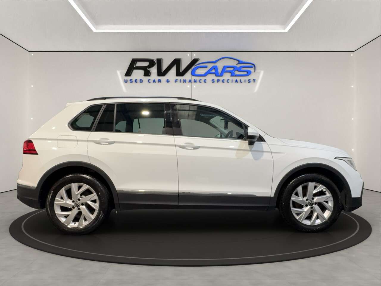 2022 VOLKSWAGEN TIGUAN 2022 VOLKSWAGEN TIGUAN