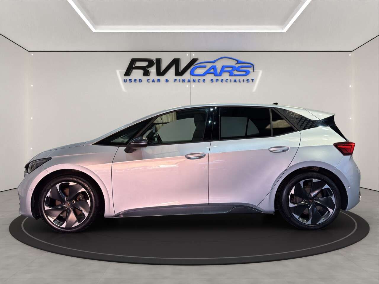 A 2022 CUPRA BORN 58kWh V2 Hatchback 5dr Electric Auto (204 ps) A 2022 CUPRA BORN 58kWh V2 Hatchback 5dr Electric Auto (204 ps)
