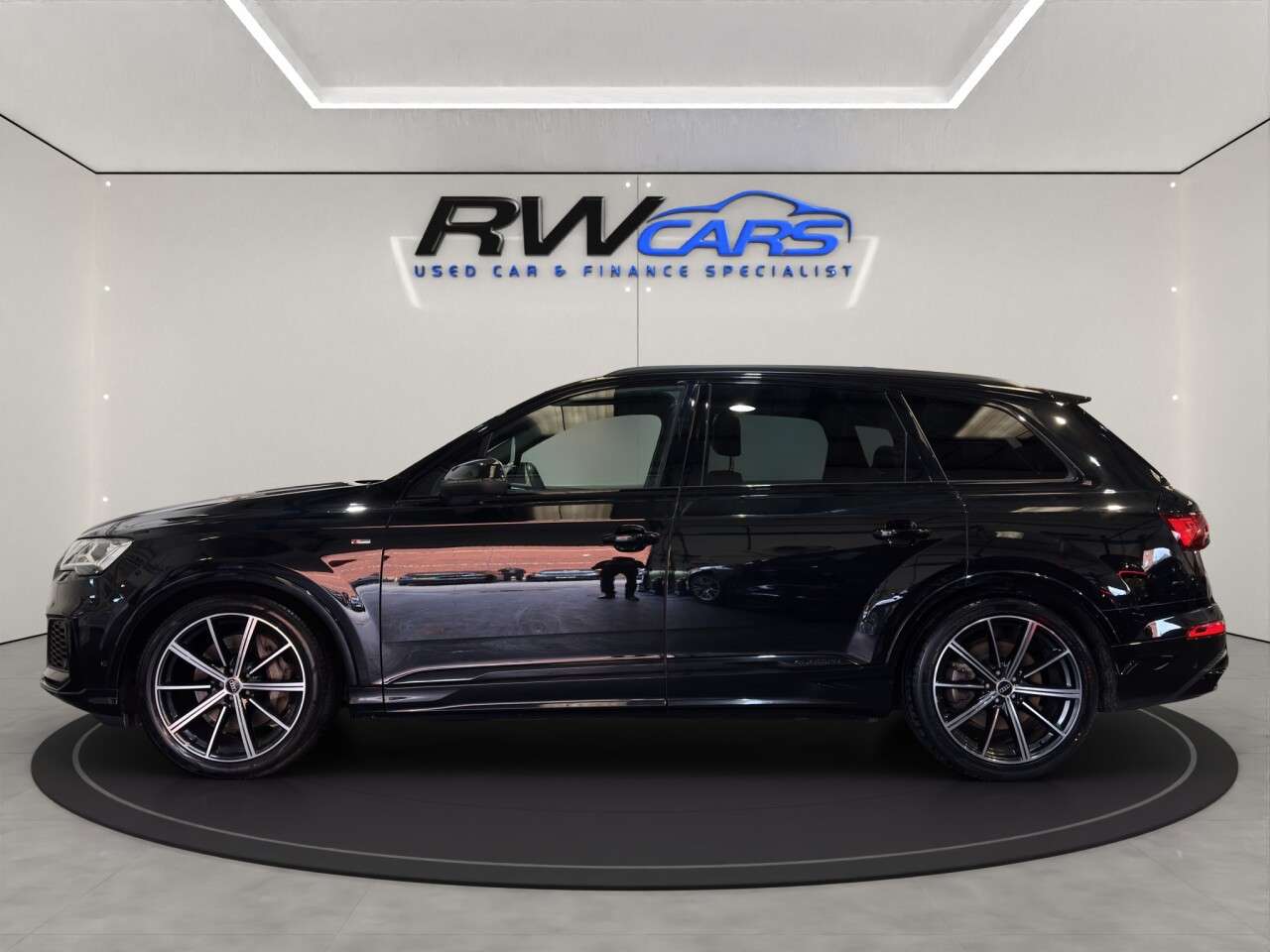 A 2022 AUDI Q7 3.0 TFSI V6 55 Black Edition SUV 5dr Petrol Tiptronic quattro Euro 6 (s/s) A 2022 AUDI Q7 3.0 TFSI V6 55 Black Edition SUV 5dr Petrol Tiptronic quattro Euro 6 (s/s)