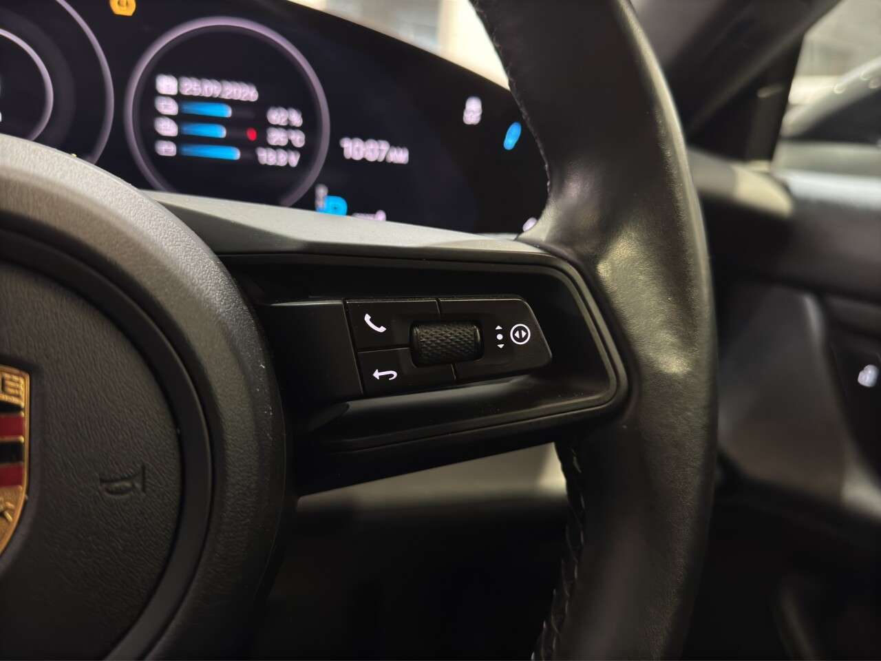 2022 PORSCHE TAYCAN 2022 PORSCHE TAYCAN