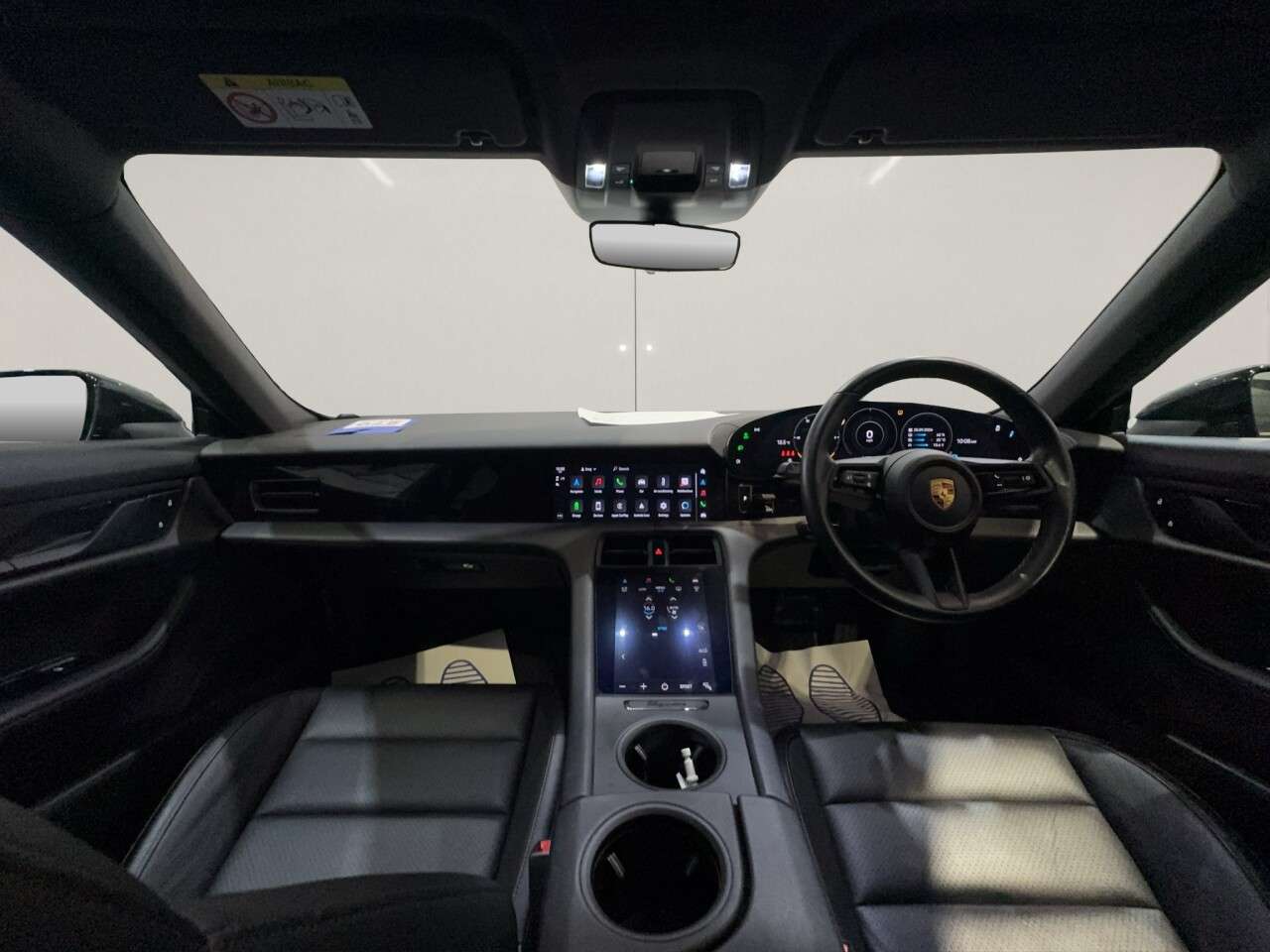 2022 PORSCHE TAYCAN 2022 PORSCHE TAYCAN