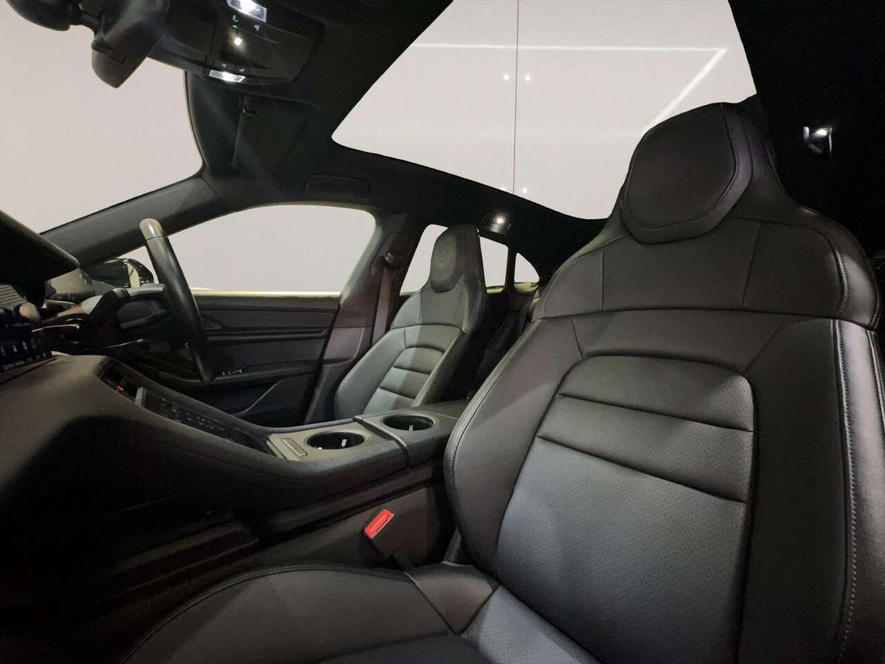 2022 PORSCHE TAYCAN 2022 PORSCHE TAYCAN