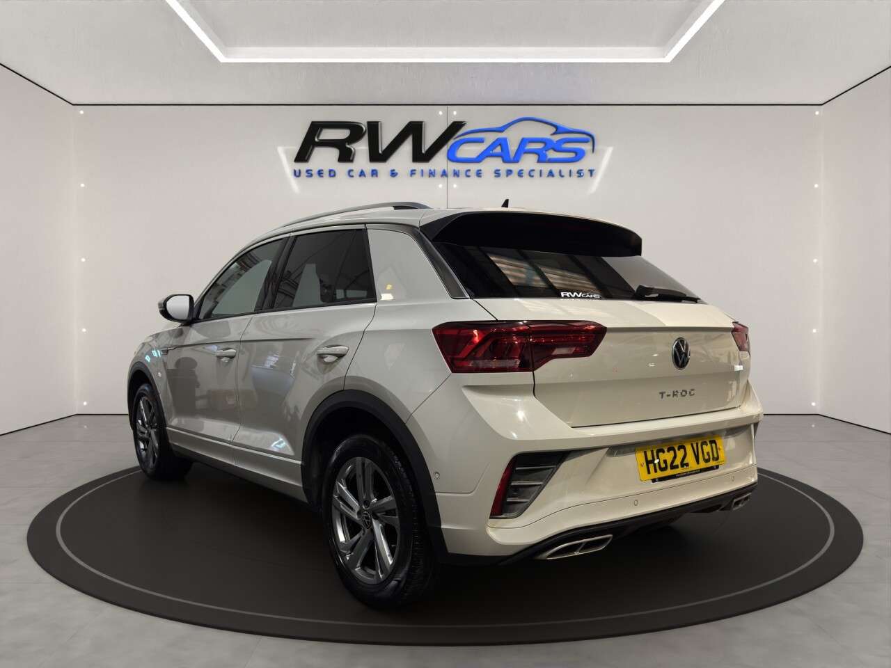 A 2022 VOLKSWAGEN T-ROC 1.5 TSI R-Line SUV 5dr Petrol DSG Euro 6 (s/s) (150 ps) A 2022 VOLKSWAGEN T-ROC 1.5 TSI R-Line SUV 5dr Petrol DSG Euro 6 (s/s) (150 ps)