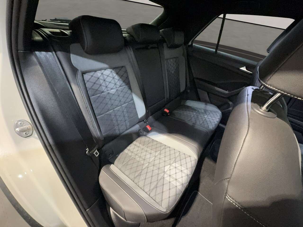 2022 VOLKSWAGEN T-ROC 2022 VOLKSWAGEN T-ROC