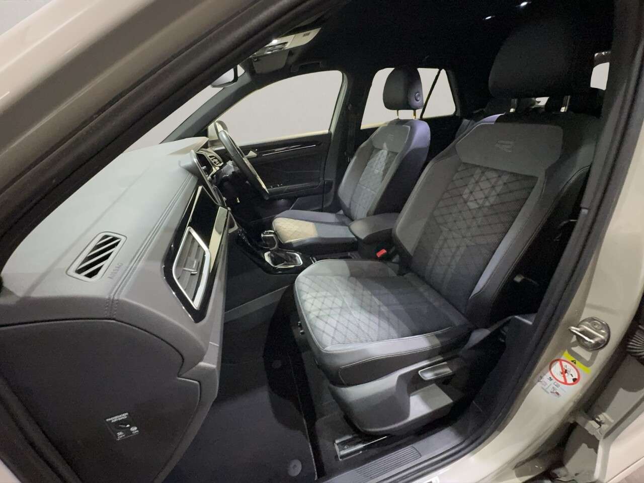 2022 VOLKSWAGEN T-ROC 2022 VOLKSWAGEN T-ROC
