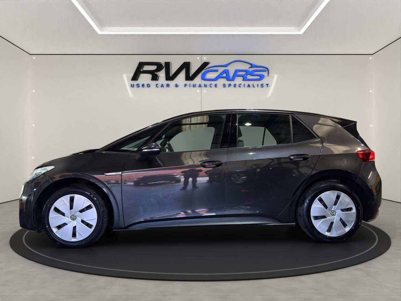 A 2022 VOLKSWAGEN ID.3 Pro Performance 58kWh Life Hatchback 5dr Electric Auto (204 ps) A 2022 VOLKSWAGEN ID.3 Pro Performance 58kWh Life Hatchback 5dr Electric Auto (204 ps)
