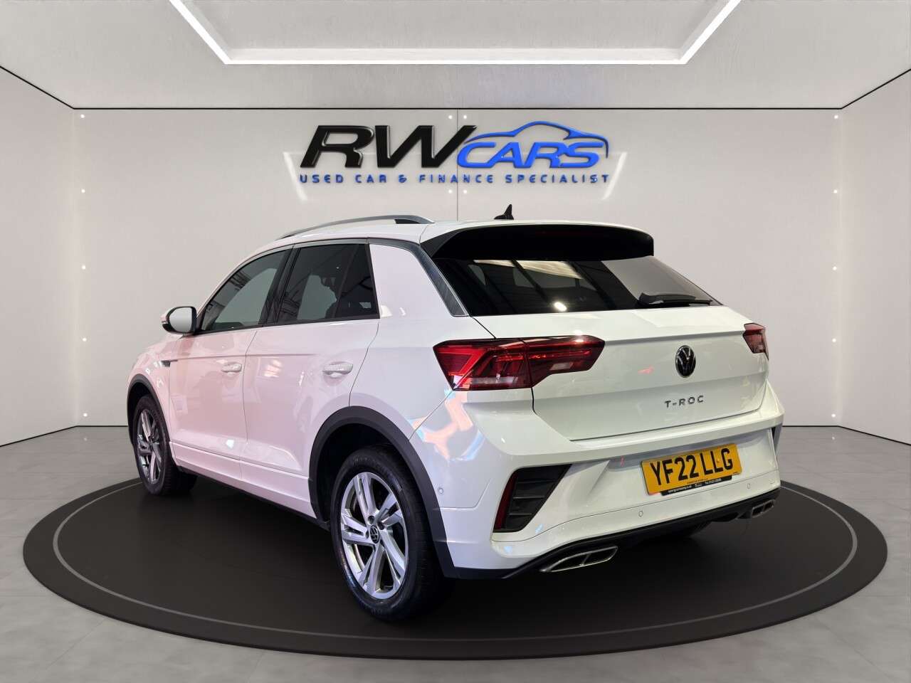 A 2022 VOLKSWAGEN T-ROC 1.5 TSI R-Line SUV 5dr Petrol DSG Euro 6 (s/s) (150 ps) A 2022 VOLKSWAGEN T-ROC 1.5 TSI R-Line SUV 5dr Petrol DSG Euro 6 (s/s) (150 ps)