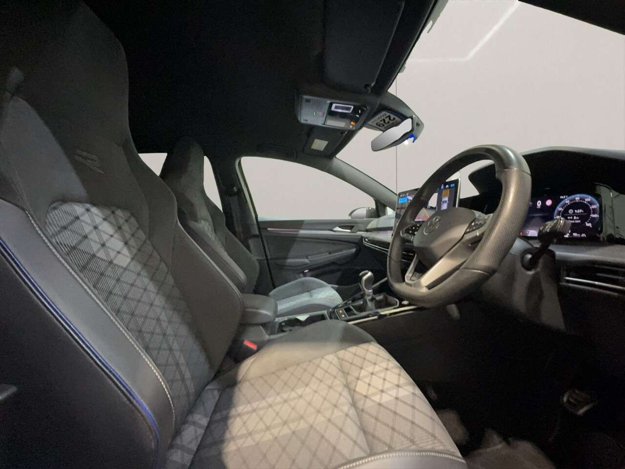 2025 VOLKSWAGEN GOLF 2025 VOLKSWAGEN GOLF