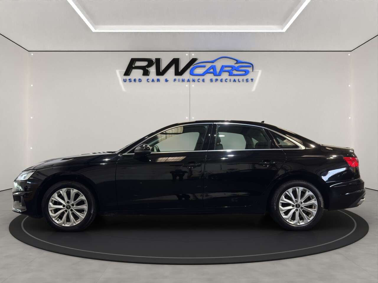 A 2022 AUDI A4 2.0 TFSI 35 Technik Saloon 4dr Petrol S Tronic Euro 6 (s/s) (150 ps) A 2022 AUDI A4 2.0 TFSI 35 Technik Saloon 4dr Petrol S Tronic Euro 6 (s/s) (150 ps)