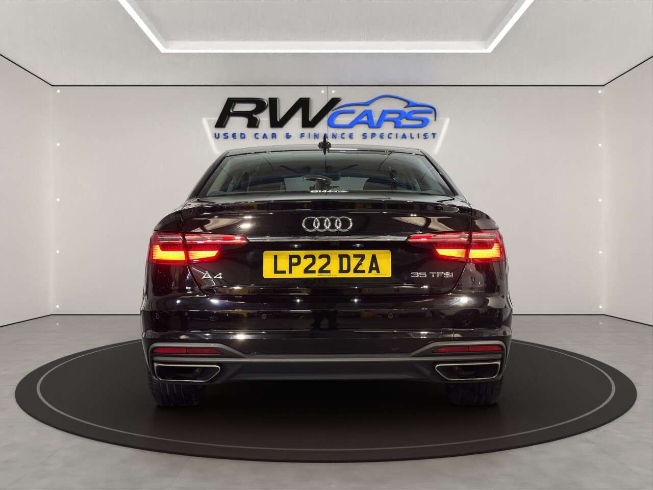 A 2022 AUDI A4 2.0 TFSI 35 Technik Saloon 4dr Petrol S Tronic Euro 6 (s/s) (150 ps) A 2022 AUDI A4 2.0 TFSI 35 Technik Saloon 4dr Petrol S Tronic Euro 6 (s/s) (150 ps)