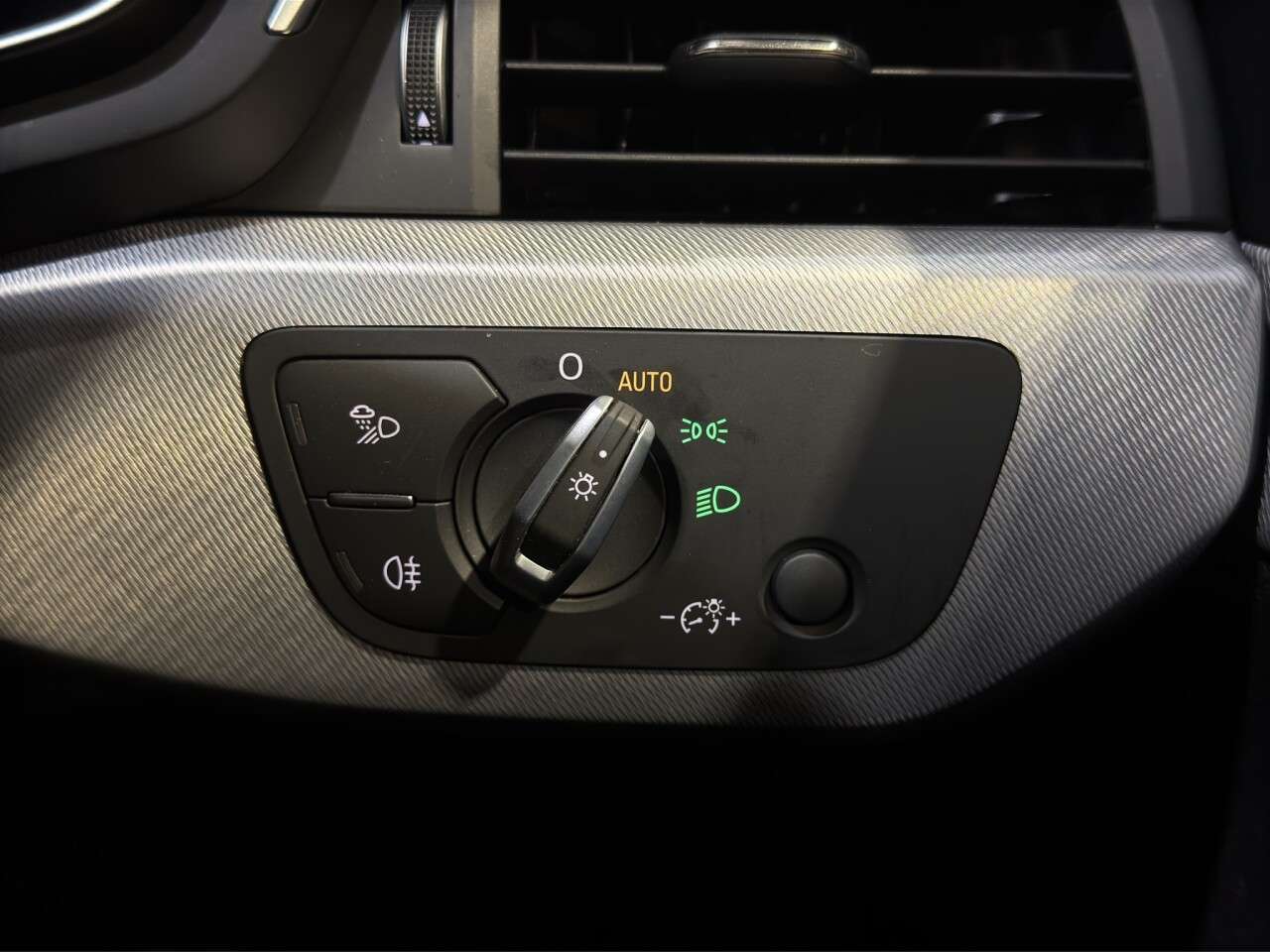 2022 AUDI A4 2022 AUDI A4