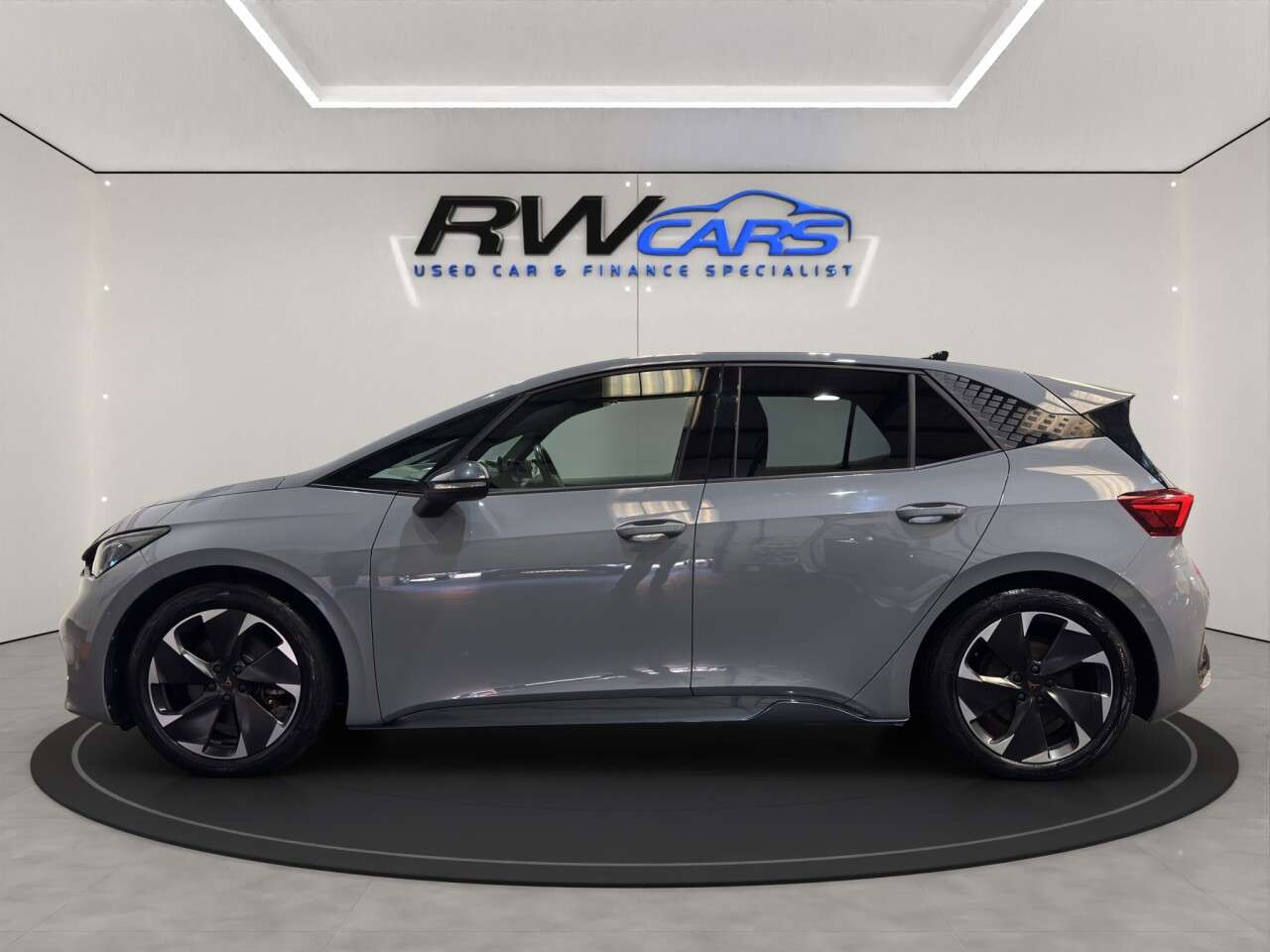 A 2022 CUPRA BORN 58kWh V2 Hatchback 5dr Electric Auto (204 ps) A 2022 CUPRA BORN 58kWh V2 Hatchback 5dr Electric Auto (204 ps)