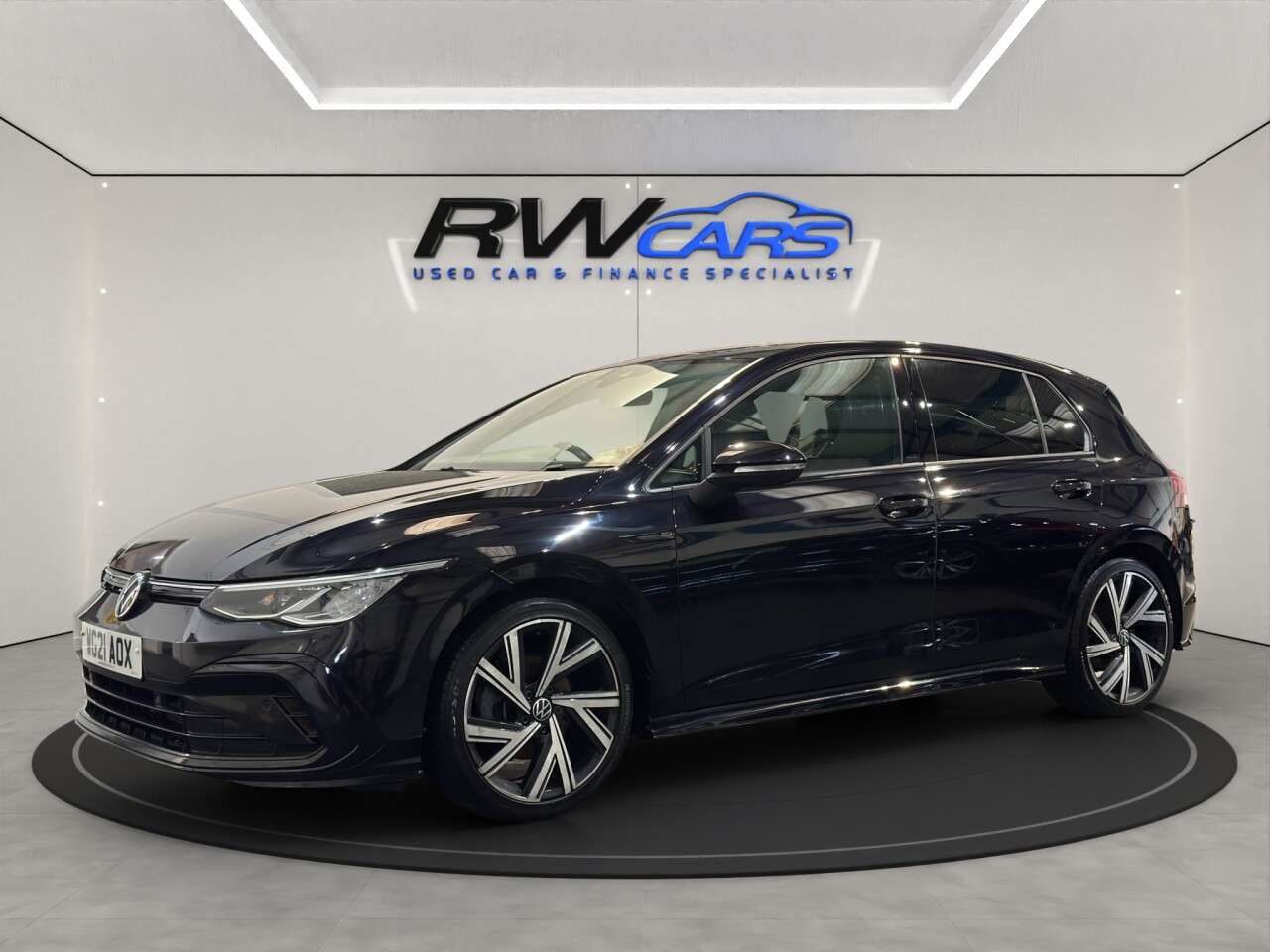 A 2021 VOLKSWAGEN GOLF 1.5 TSI R-Line Hatchback 5dr Petrol Manual Euro 6 (s/s) (150 ps) A 2021 VOLKSWAGEN GOLF 1.5 TSI R-Line Hatchback 5dr Petrol Manual Euro 6 (s/s) (150 ps)