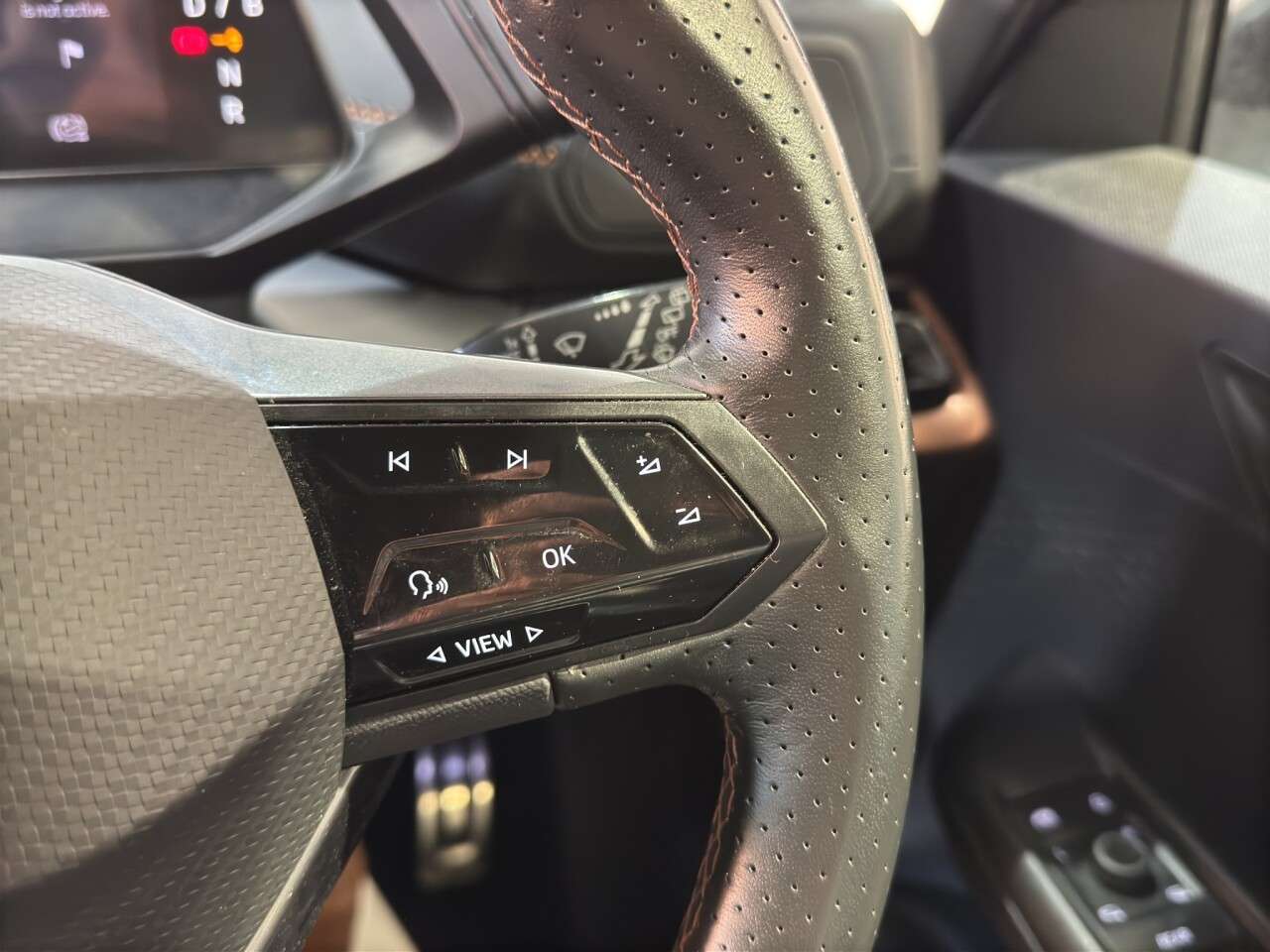 2023 CUPRA BORN 2023 CUPRA BORN