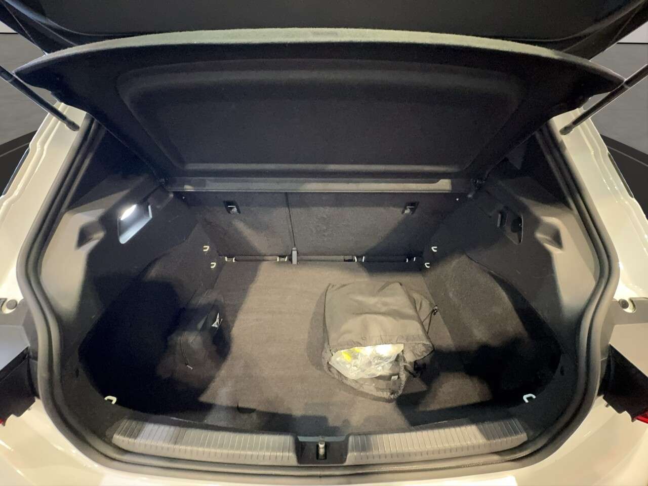 2023 CUPRA BORN 2023 CUPRA BORN