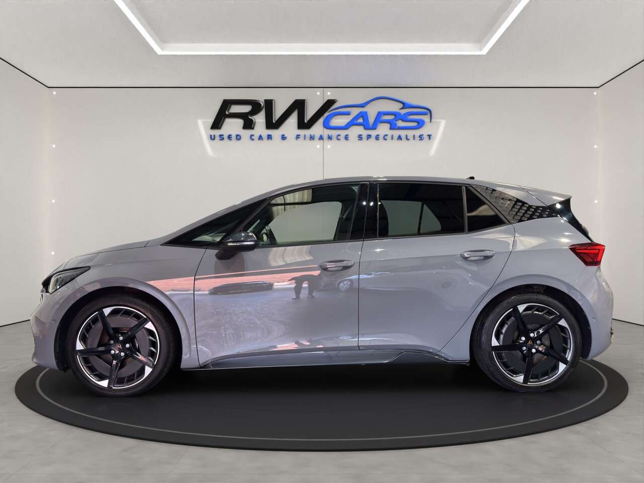 A 2022 CUPRA BORN 58kWh V3 Hatchback 5dr Electric Auto (204 ps) A 2022 CUPRA BORN 58kWh V3 Hatchback 5dr Electric Auto (204 ps)