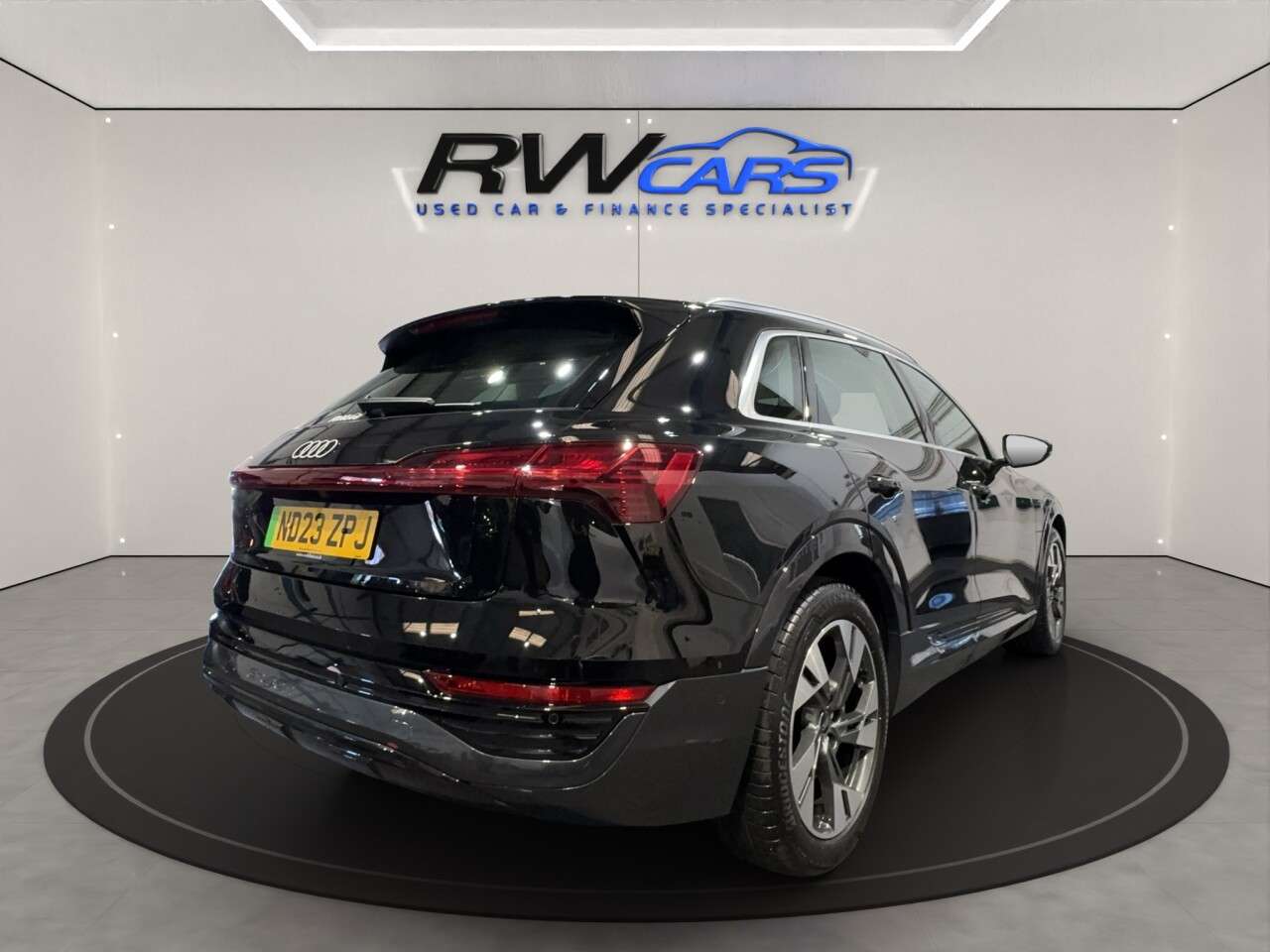 2023 AUDI Q8 E-TRON 2023 AUDI Q8 E-TRON