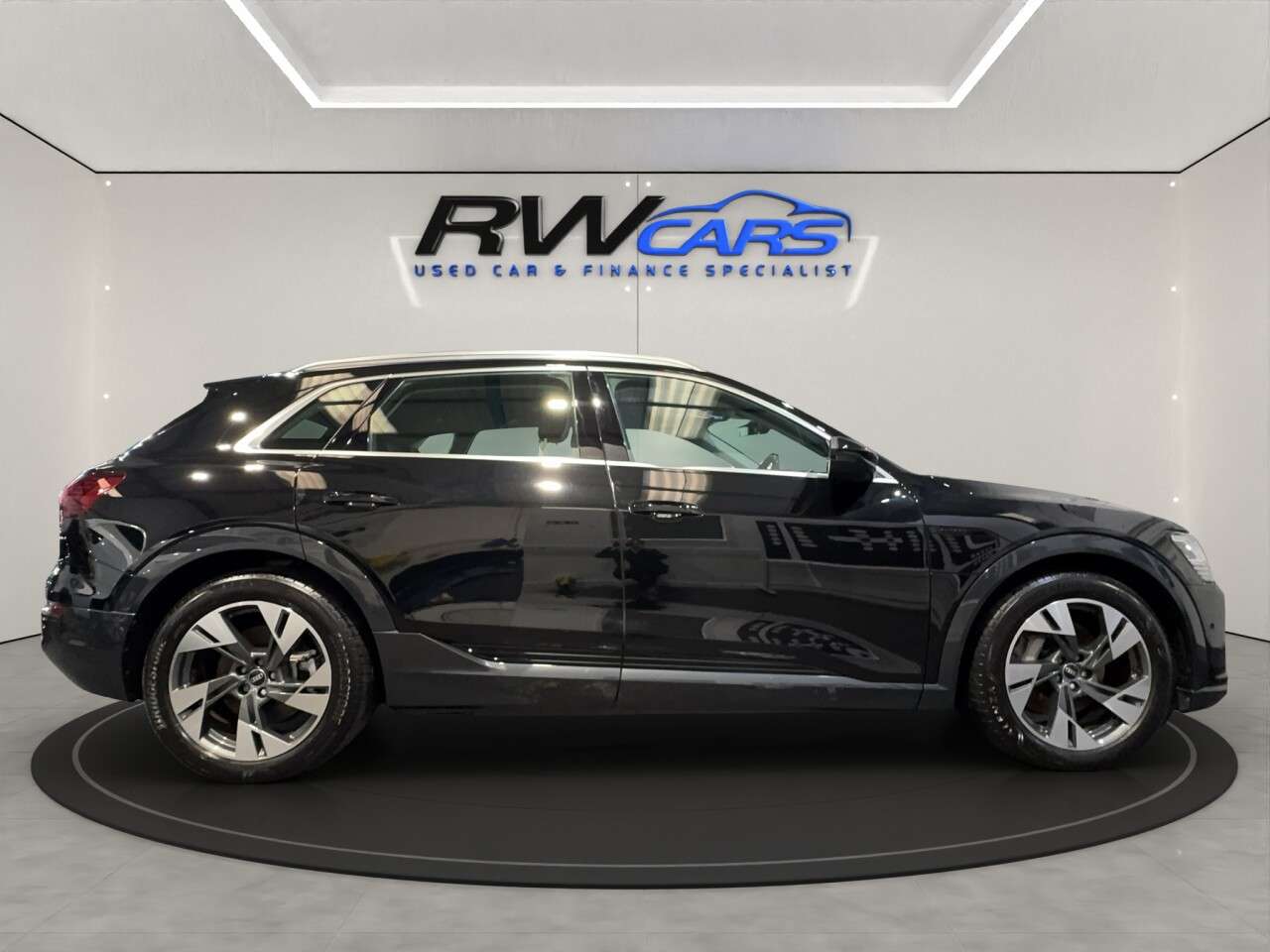 2023 AUDI Q8 E-TRON 2023 AUDI Q8 E-TRON