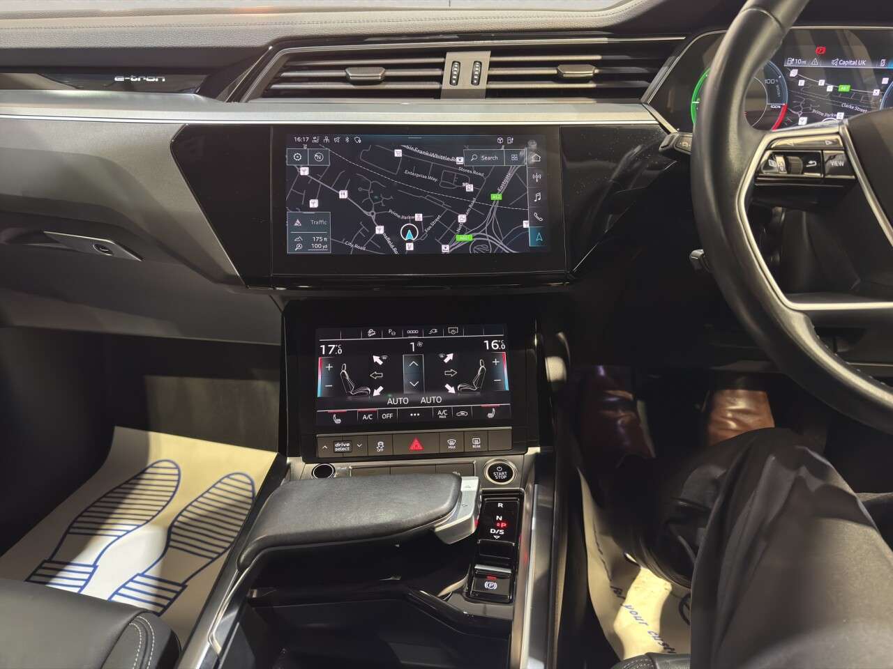 2023 AUDI Q8 E-TRON 2023 AUDI Q8 E-TRON